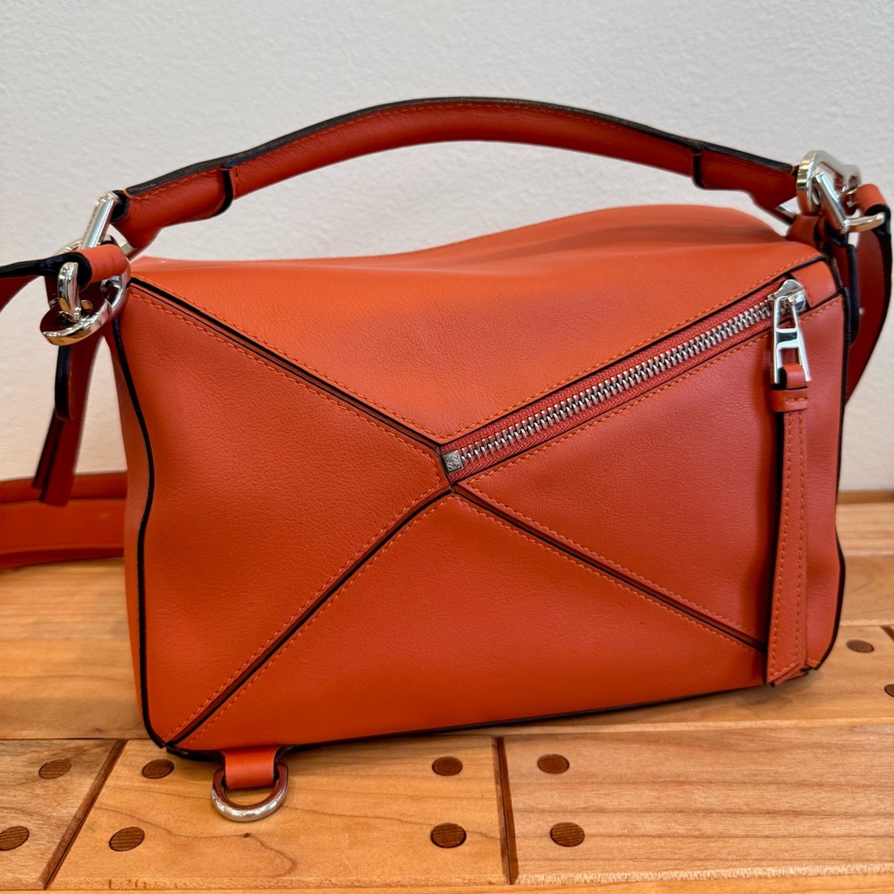 ‼️SOLD‼️ Loewe Medium Puzzle Bag Orange - Picture 6 of 16